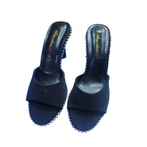 Female slippers