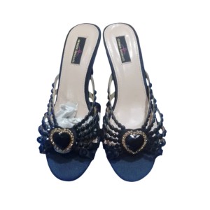 Female slippers