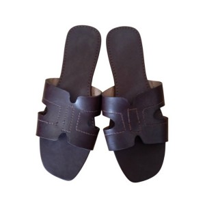 Female palm sandals