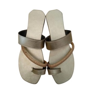 Female palm sandals